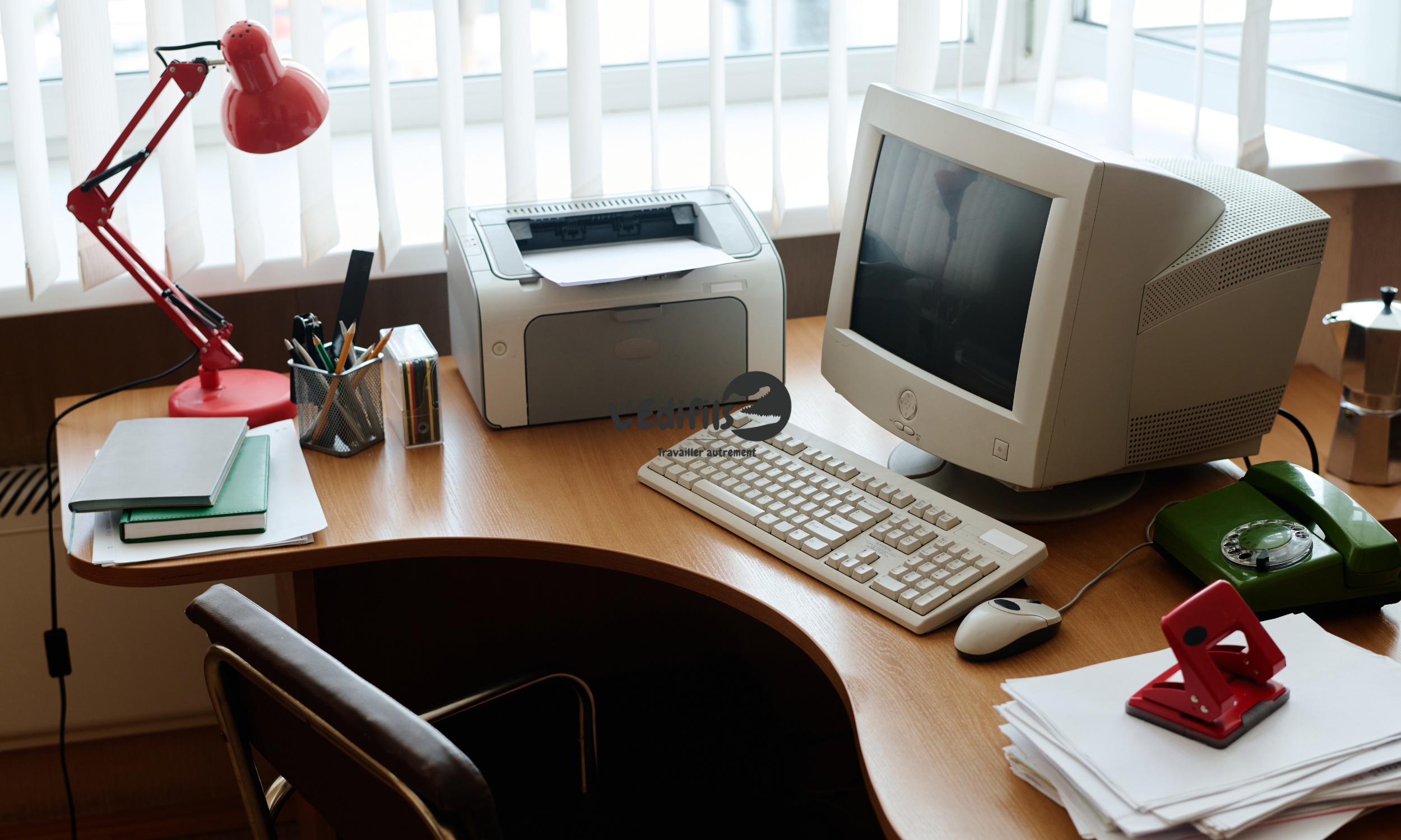 Bureau arc-en-ciel équipement-Edifils